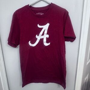 Women's Alabama Crimson Tide Football A T- shirt Size: Small